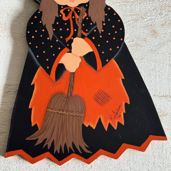 Vintage Hand Painted Folk Art Witch Door Hanger - 90s Halloween Decor - Picture 4 of 10